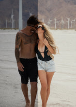 Load image into Gallery viewer, Polaroid Desktop Pack